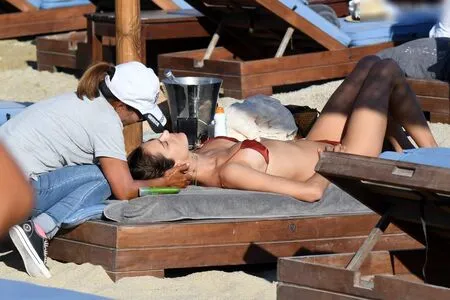 Alessandra Ambrosio OnlyFans Leaked Free Thumbnail Picture - #5IRG6y3wyj