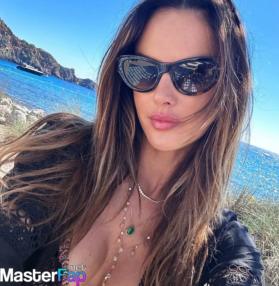 Alessandra Ambrosio Nude OnlyFans Leak Picture #5sq5fDSx57 | MasterFap.net