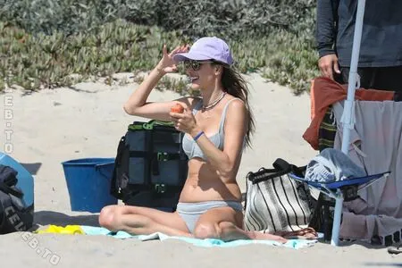 Alessandra Ambrosio OnlyFans Leaked Free Thumbnail Picture - #8p5g2IXFbv