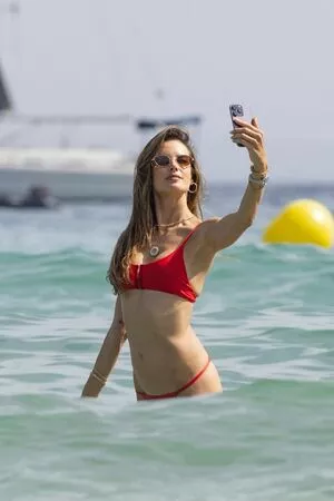 Alessandra Ambrosio OnlyFans Leaked Free Thumbnail Picture - #AgSP7jE3Lw