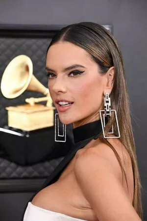 Alessandra Ambrosio OnlyFans Leaked Free Thumbnail Picture - #BwGV7e3QFi