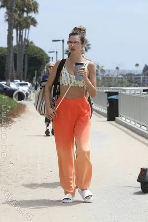 Alessandra Ambrosio OnlyFans Leaked Free Thumbnail Picture - #ERz8yiUAxr