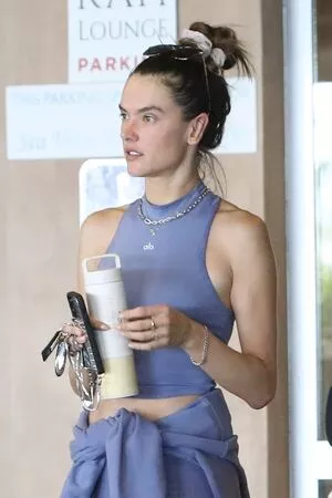 Alessandra Ambrosio OnlyFans Leaked Free Thumbnail Picture - #FH3TIpXjn2