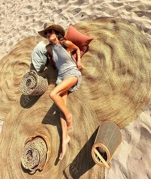 Alessandra Ambrosio OnlyFans Leaked Free Thumbnail Picture - #FjDuxb6CHk