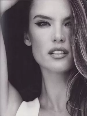 Alessandra Ambrosio OnlyFans Leaked Free Thumbnail Picture - #GQKjCGow9r