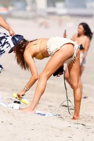 Alessandra Ambrosio OnlyFans Leaked Free Thumbnail Picture - #INbIcF9ZtH