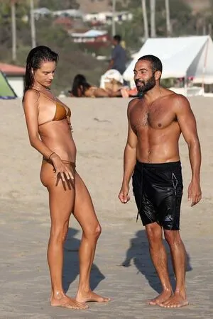 Alessandra Ambrosio OnlyFans Leaked Free Thumbnail Picture - #JHgEeSN60Z