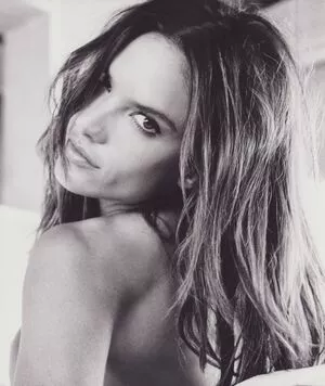 Alessandra Ambrosio OnlyFans Leaked Free Thumbnail Picture - #Lt8v0CM5LX