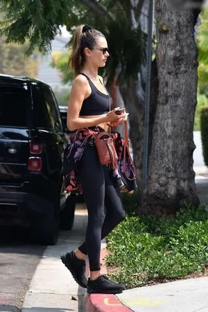 Alessandra Ambrosio OnlyFans Leaked Free Thumbnail Picture - #Lw7ELv3Kbs
