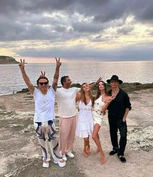 Alessandra Ambrosio OnlyFans Leaked Free Thumbnail Picture - #NIkovA06G7