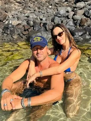 Alessandra Ambrosio OnlyFans Leaked Free Thumbnail Picture - #NxvVRksexX