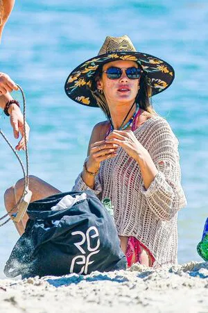 Alessandra Ambrosio OnlyFans Leaked Free Thumbnail Picture - #Ob9RqkIFOu