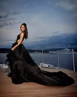 Alessandra Ambrosio OnlyFans Leaked Free Thumbnail Picture - #SpSbwVUHxV