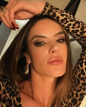 Alessandra Ambrosio OnlyFans Leaked Free Thumbnail Picture - #VRA5wQWUx9