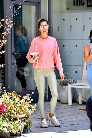 Alessandra Ambrosio OnlyFans Leaked Free Thumbnail Picture - #WQBtt6YBP7