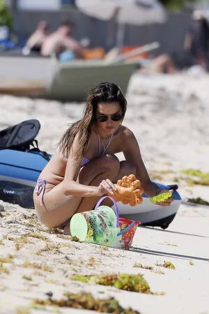 Alessandra Ambrosio OnlyFans Leaked Free Thumbnail Picture - #XsFf0WT9qv