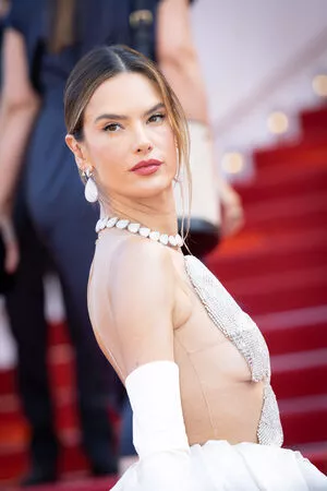 Alessandra Ambrosio OnlyFans Leaked Free Thumbnail Picture - #Z5lhaFKoGJ