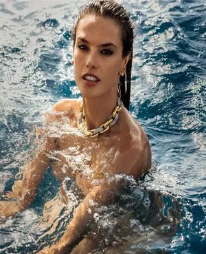 Alessandra Ambrosio OnlyFans Leaked Free Thumbnail Picture - #Zgq1z5wxDC