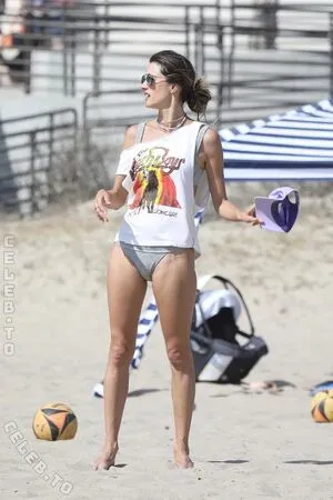 Alessandra Ambrosio OnlyFans Leaked Free Thumbnail Picture - #bzPfitkYnJ