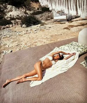 Alessandra Ambrosio OnlyFans Leaked Free Thumbnail Picture - #gyMmVvisyb