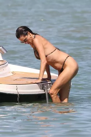 Alessandra Ambrosio OnlyFans Leaked Free Thumbnail Picture - #i3IL0QXHqe