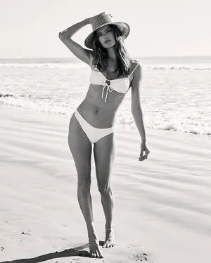 Alessandra Ambrosio OnlyFans Leaked Free Thumbnail Picture - #iUprsHTNVI