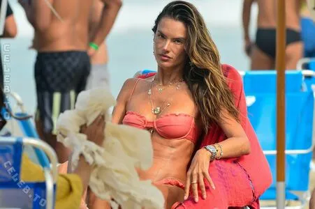 Alessandra Ambrosio OnlyFans Leaked Free Thumbnail Picture - #iq51Yo494s