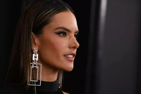 Alessandra Ambrosio OnlyFans Leaked Free Thumbnail Picture - #jVTKkN1Fnh