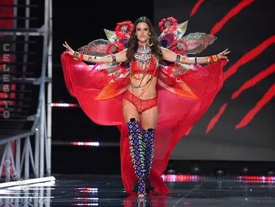 Alessandra Ambrosio OnlyFans Leaked Free Thumbnail Picture - #jlpuK6FPhw