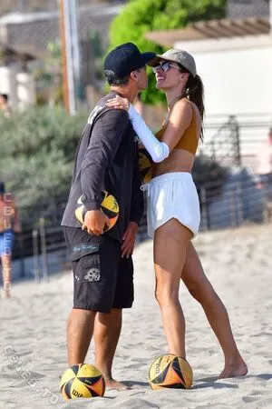 Alessandra Ambrosio OnlyFans Leaked Free Thumbnail Picture - #lZ2Id9asui