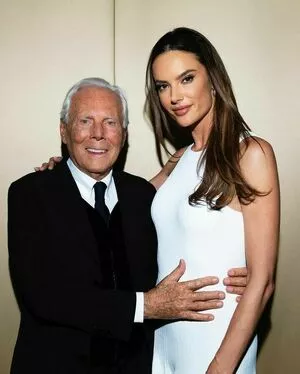 Alessandra Ambrosio OnlyFans Leaked Free Thumbnail Picture - #mHTpnum3Kz