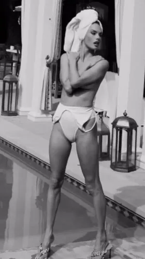 Alessandra Ambrosio OnlyFans Leaked Free Thumbnail Picture - #rCadnv0WbW
