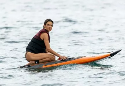 Alessandra Ambrosio OnlyFans Leaked Free Thumbnail Picture - #sAPDFizH4s