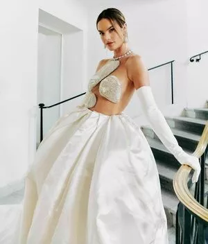 Alessandra Ambrosio OnlyFans Leaked Free Thumbnail Picture - #sffVaCRHu9