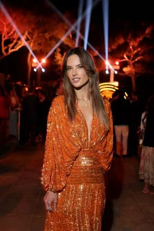 Alessandra Ambrosio OnlyFans Leaked Free Thumbnail Picture - #slRWW6QgzD