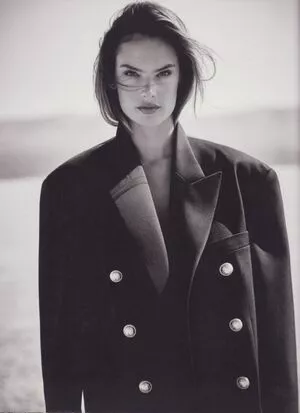 Alessandra Ambrosio OnlyFans Leaked Free Thumbnail Picture - #vDQt0sl4Rr