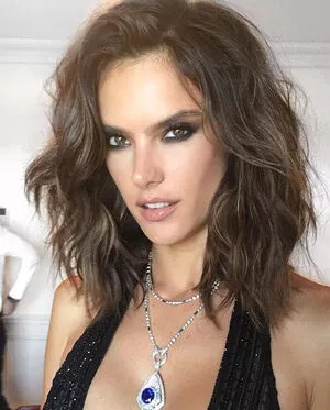 Alessandra Ambrosio OnlyFans Leaked Free Thumbnail Picture - #zW7GiFnuI9