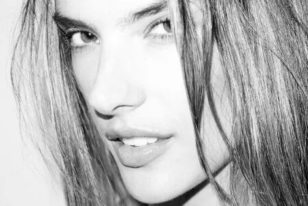Alessandra Ambrosio OnlyFans Leaked Free Thumbnail Picture - #znh76bKAe5