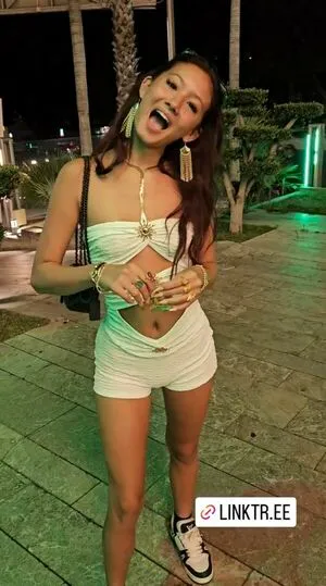 Alessandra Liu OnlyFans Leaked Free Thumbnail Picture - #1UEOmDligC