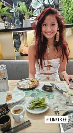 Alessandra Liu OnlyFans Leaked Free Thumbnail Picture - #UAGLHKTRIn