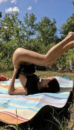 Alessandra Liu OnlyFans Leaked Free Thumbnail Picture - #p9998TRkpj