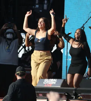 Alessia Cara OnlyFans Leaked Free Thumbnail Picture - #4SoxAHuD1f