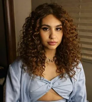 Alessia Cara OnlyFans Leaked Free Thumbnail Picture - #CqT7CdY9H5