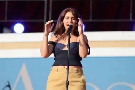 Alessia Cara OnlyFans Leaked Free Thumbnail Picture - #TGyNsEK5Xd