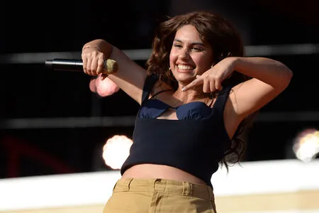 Alessia Cara OnlyFans Leaked Free Thumbnail Picture - #XLOWQAg0At