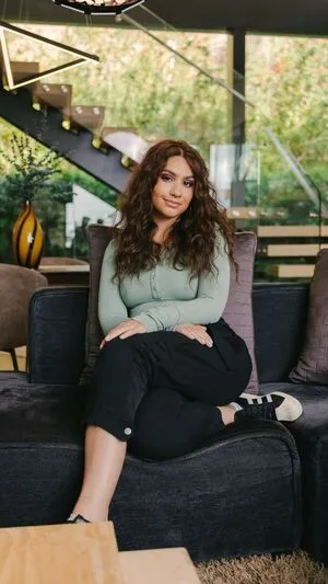 Alessia Cara OnlyFans Leaked Free Thumbnail Picture - #bhenxSURSG