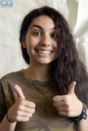 Alessia Cara OnlyFans Leaked Free Thumbnail Picture - #lrh34HBwlh