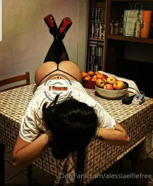 Alessiaelfiefree OnlyFans Leaked Free Thumbnail Picture - #OacWjfkmki