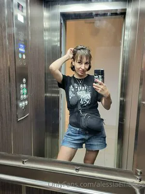 Alessiaelfiefree OnlyFans Leaked Free Thumbnail Picture - #jlTyRSFPS8
