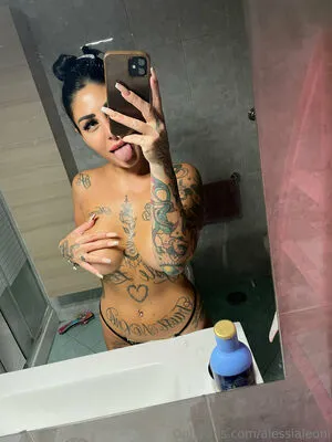 Alessialeoni OnlyFans Leaked Free Thumbnail Picture - #x7c9MFGYNn